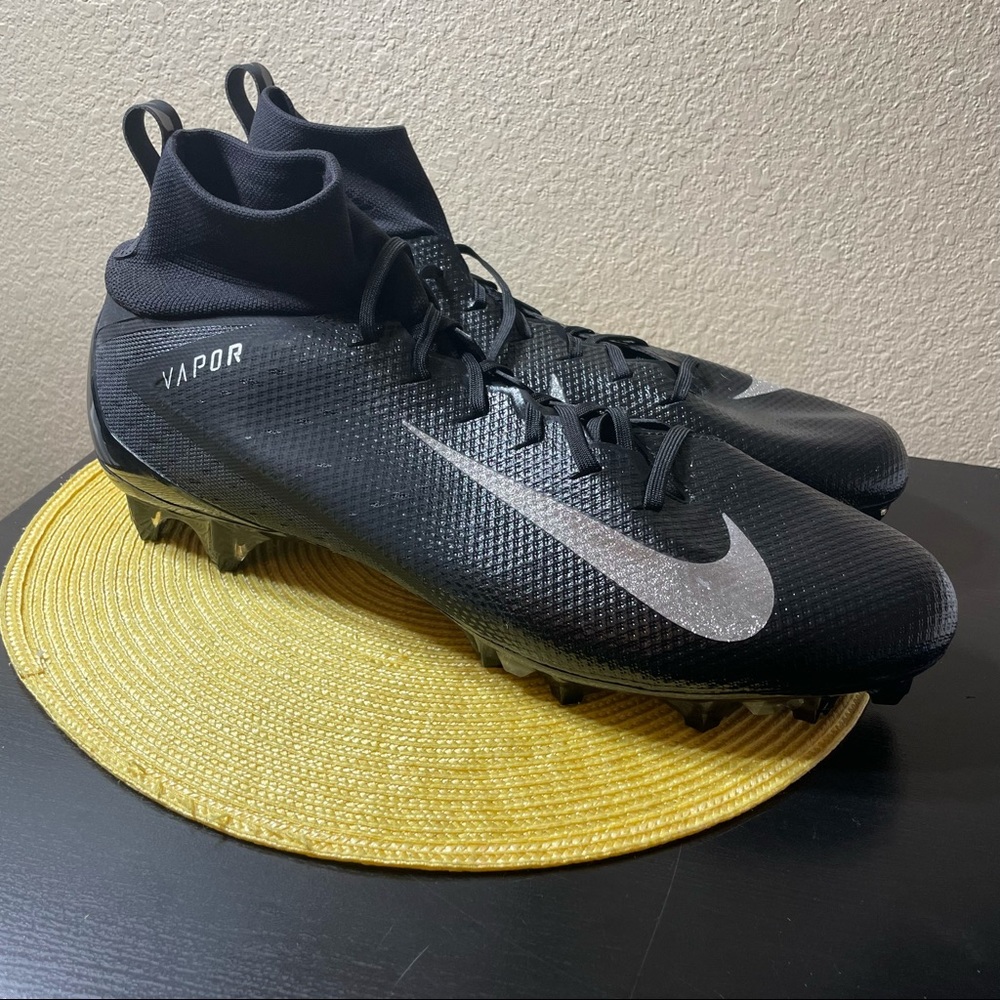 Nike Vapor Football Cleats Men’s Size 16